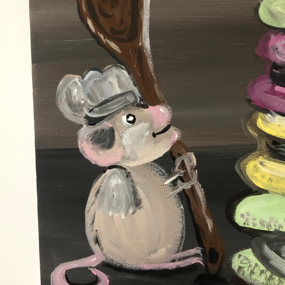 Hand painted acrylic painting mouse baking French macarons - Picture 2 of 4